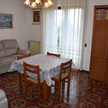 Casa Vacanze Ester เบรนโซเน ซูล การ์ดา ภายนอก รูปภาพ